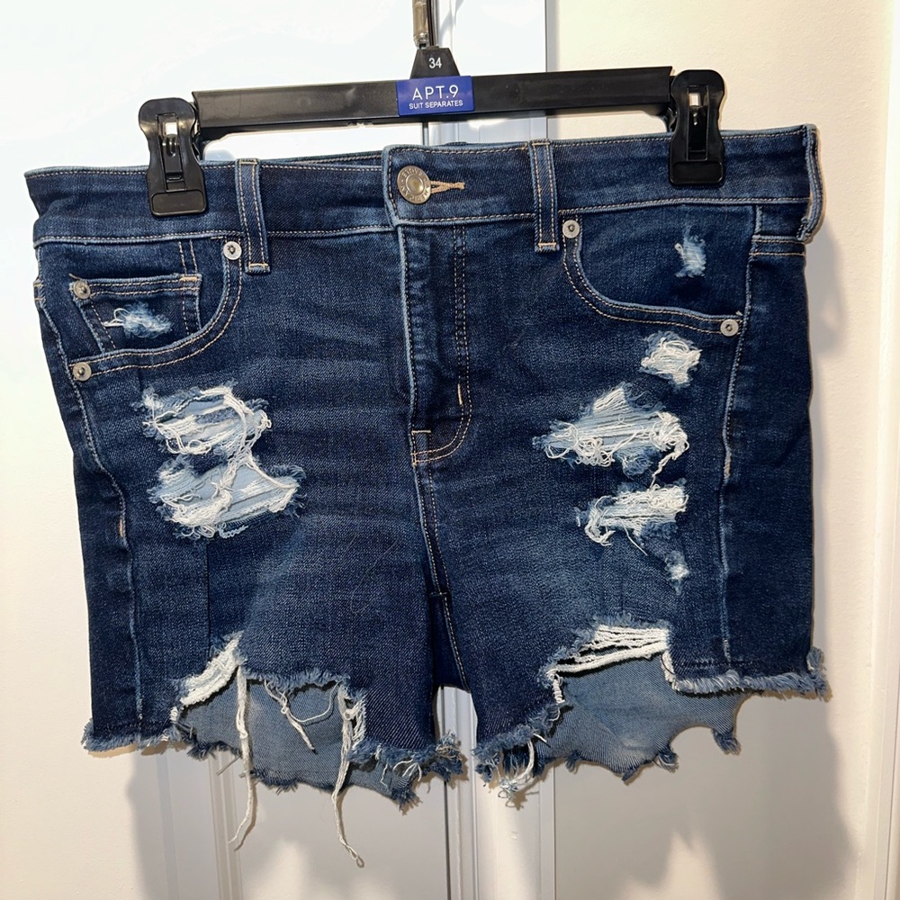 American Eagle Midi Shorts Size 8